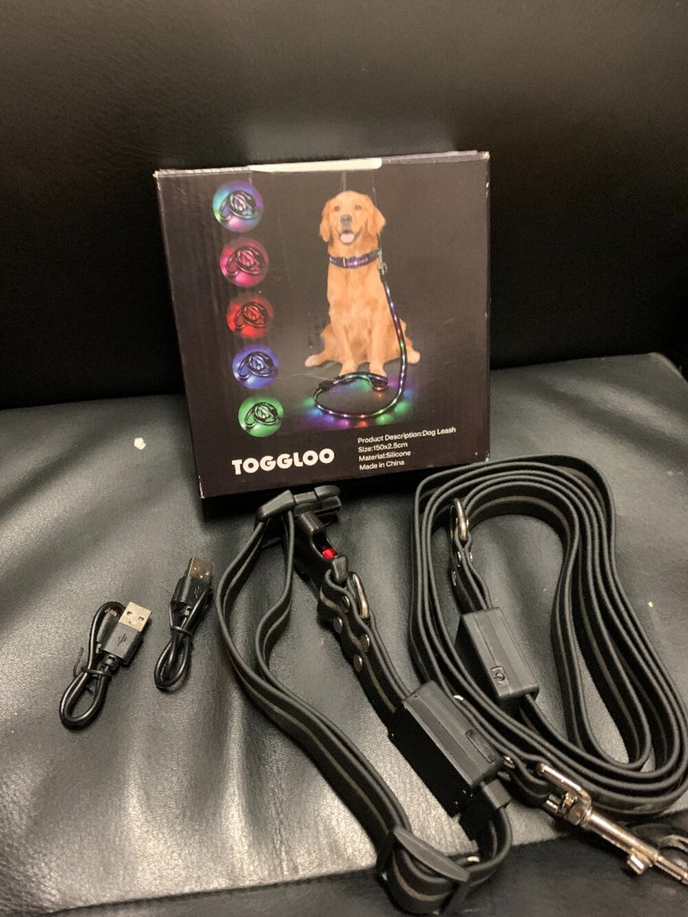 TOGGLOO WATERPROOF LED DOG LEASH AND COLLAR  NWT
